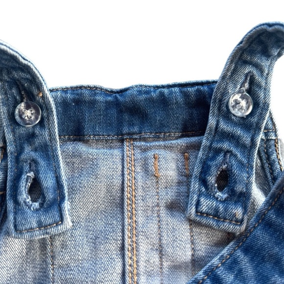 Old Navy Toddler Girls Frayed Hem Jean Skirtall  5T - Picture 4 of 5